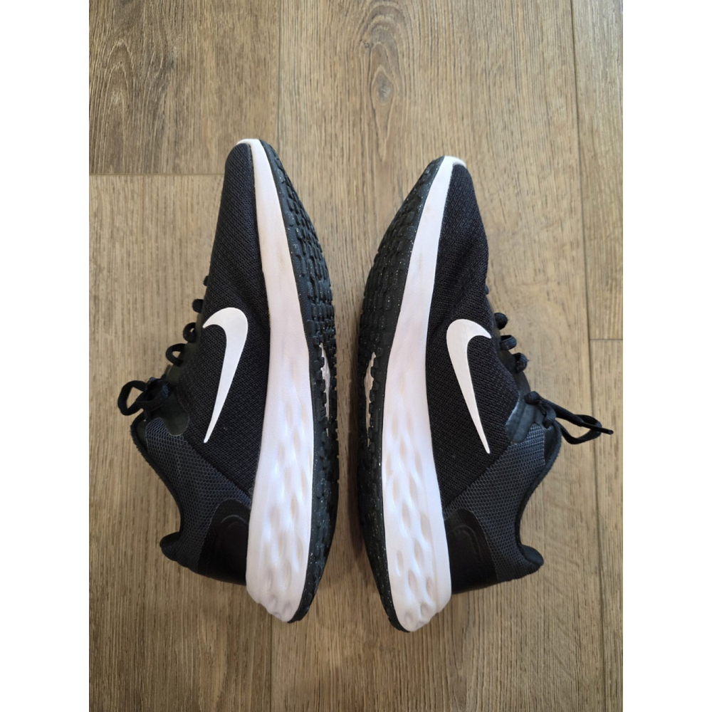 Nike Revolution 6 NN Running Shoes Women’s 8.5 Black White Sneaker DC3729-003 - Picture 6 of 12